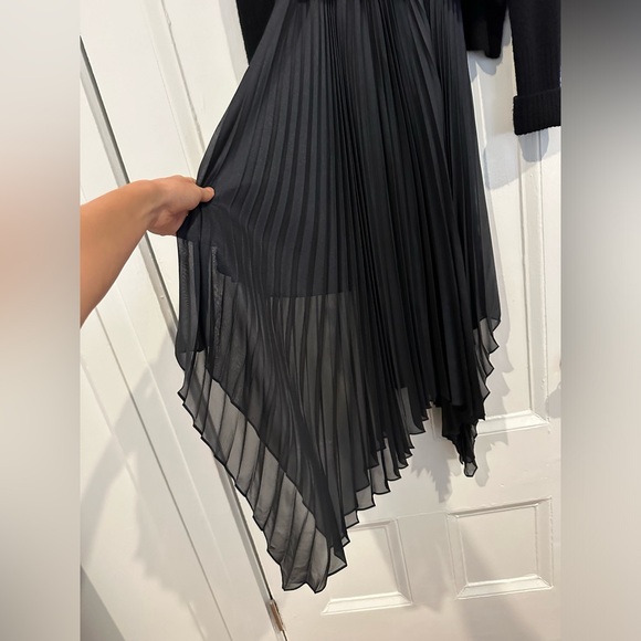 Allsaints Jax 2 in 1 pleated dress - Picture 11 of 11